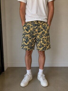 Mens Yellow Tropical-Print Flat Front Shorts Cotton Summer Casual Beach Bottoms